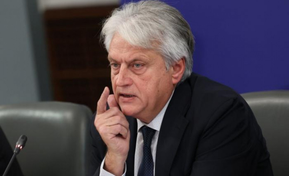 Бойко Рашков: През банка на Бойко Борисов пари за "Хемус" са изпращани в чужбина
