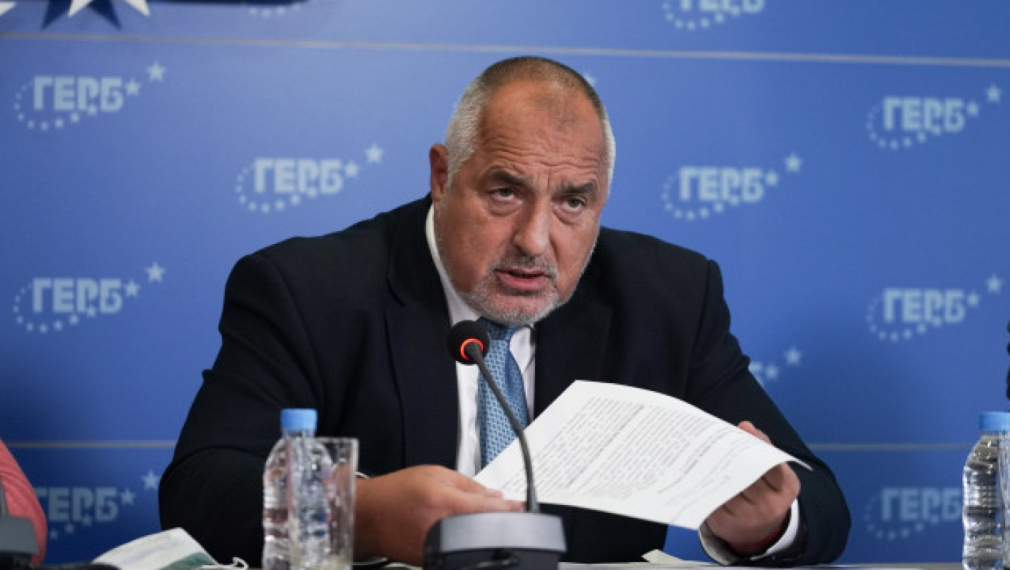 Борисов: Радев, когато бъде притиснат с лъжите си, пуска Бойко Рашков. Не съм собственик на банка