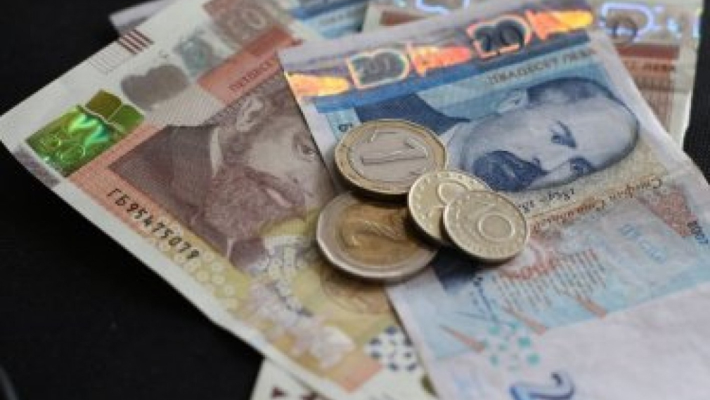 Кабинетът "Янев" одобри 300 лева помощ за бедни семейства и безработни