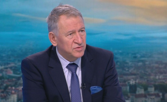Кацаров: Няма нужда от локдаун, мерките работят