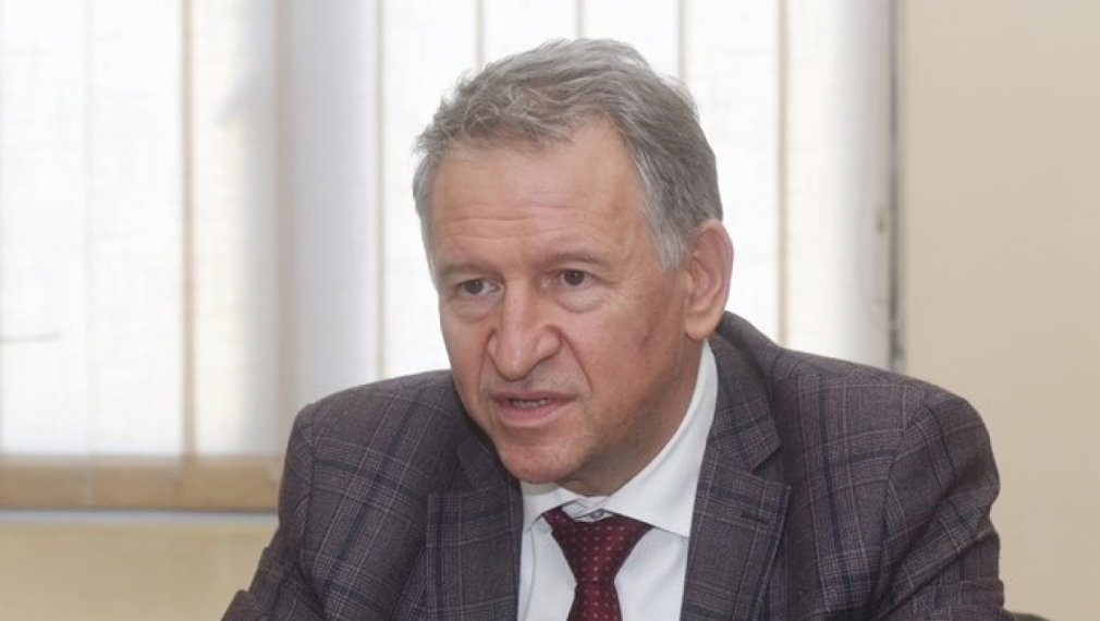 Кацаров: Над 200 000 са се ваксинирали от въвеждането на сертификата, има оптимизъм