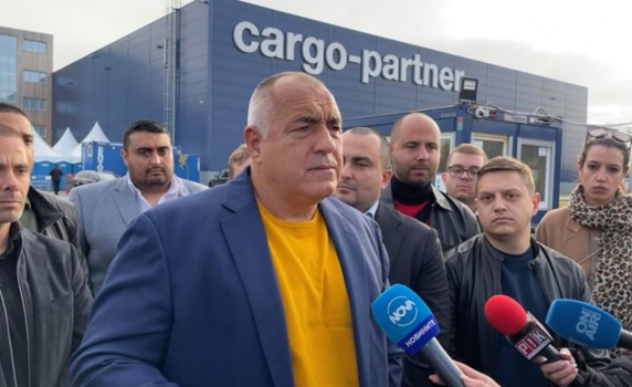 Борисов: Има 228 машини за гласуване повече от необходимите, могат да сложат на Радев 228 000 гласа, когато си поискат