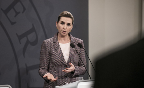 След като го махна, Дания връща COVID сертификатa заради навлизането в третата COVID-19 вълна
