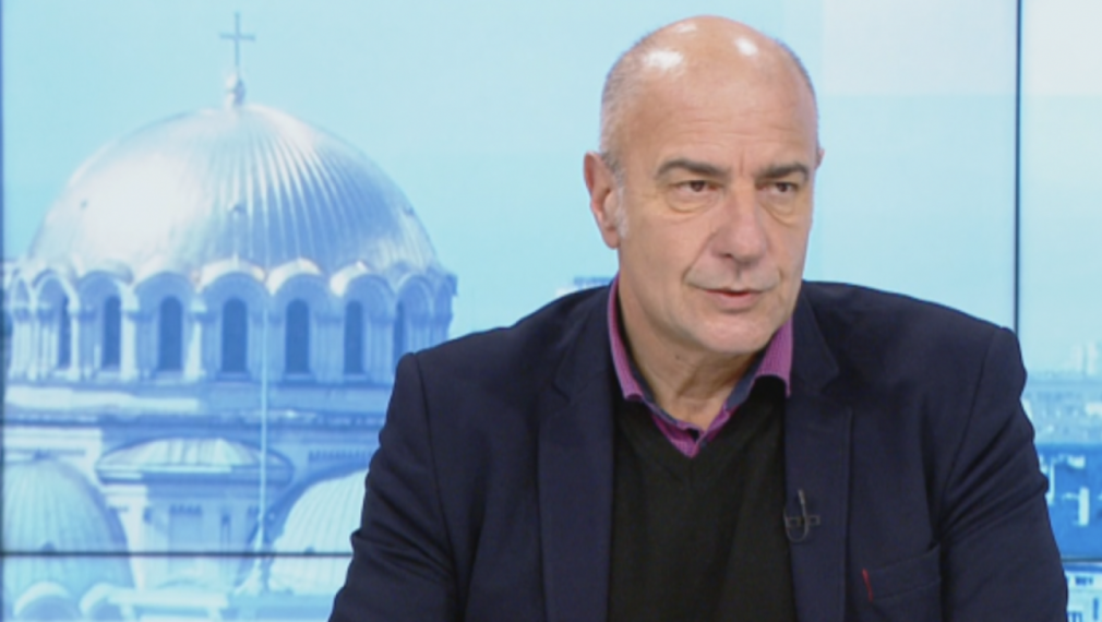 Доц. Любомир Киров: COVID зоните са огромен неуспех