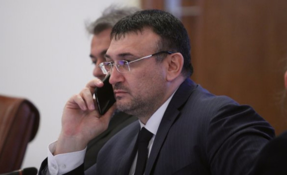 МВР пусна запис на Младен Маринов с криминалния контингент (видео)