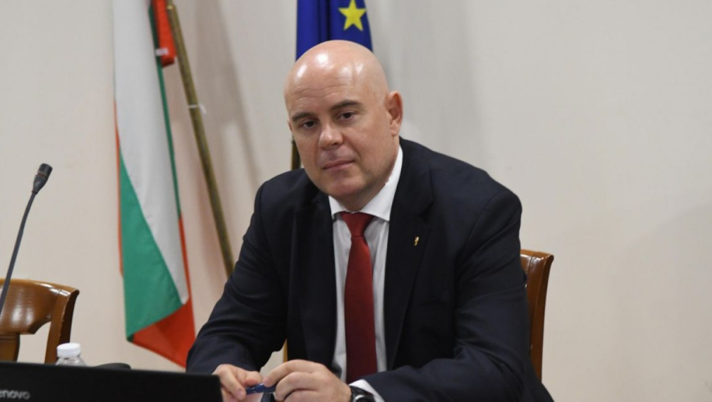 Главният прокурор до Конституционния съд: Крими регистрацията на МВР е незаконна