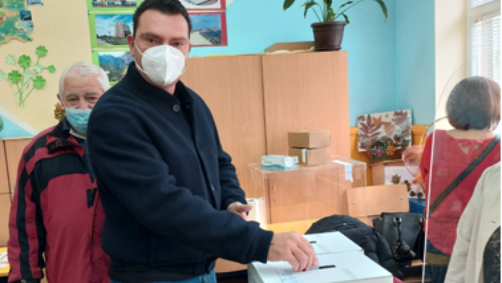 Калоян Паргов: Гласувах за президентска институция, която да продължи да е с гражданите