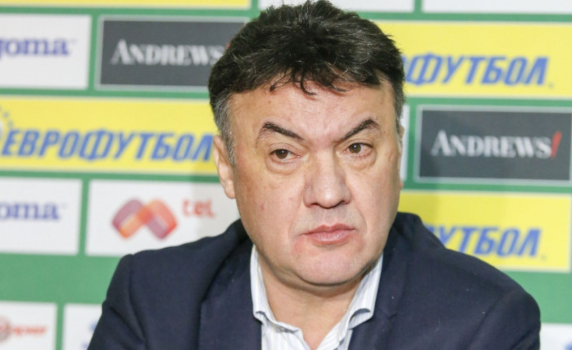 Съдът спря вписването на Борислав Михайлов като президент на БФС