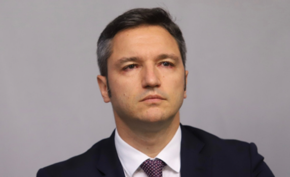Вигенин: ПП да спре да номинира министри! Ще станат като ИТН 