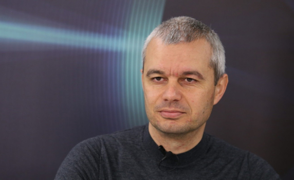 Костадинов за дебата Радев - Герджиков:  Възпитан разговор между две фракции на американското посолство