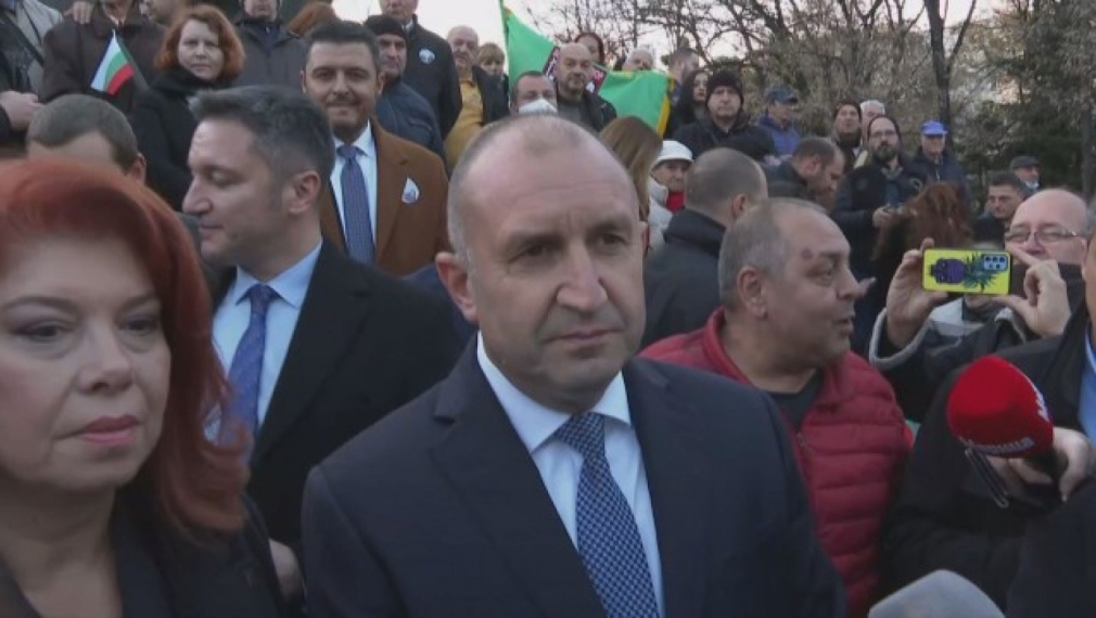 Радев: Няма драма - анексирането на Крим е незаконно, но в момента е руски