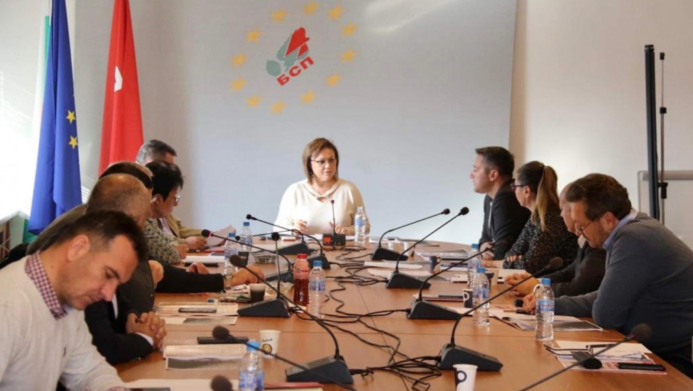 Корнелия Нинова ще ръководи преговорния екип на БСП за съставяне на правителство
