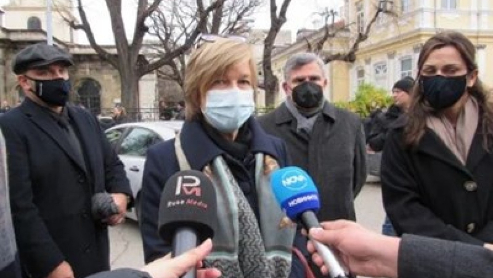 Шефът на "Европол" дойде в Русе на погребението на убитата Елена Генчева (Видео)