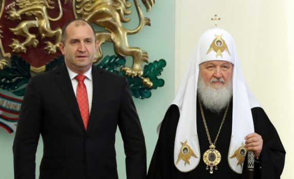 Руският патриарх Кирил поздрави Румен Радев за преизбирането му за президент