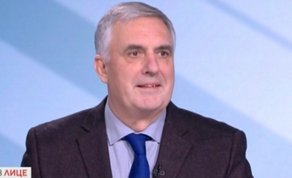 Калфин: Коалиционните преговори повече приличат на писмо до Дядо Коледа