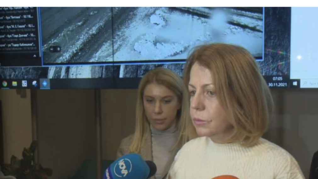 Йорданка Фандъкова за обилния снеговалеж: На терен са всички екипи