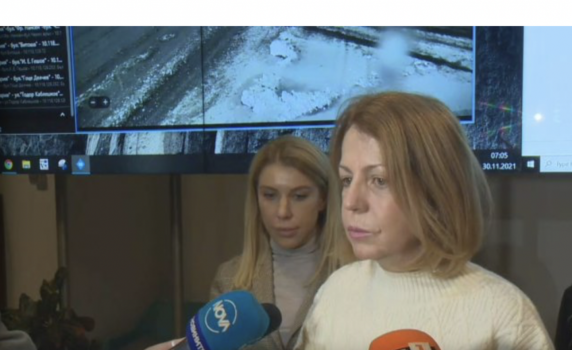 Йорданка Фандъкова за обилния снеговалеж: На терен са всички екипи