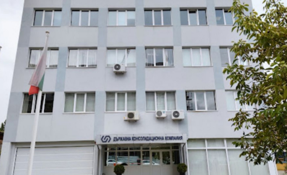 ДКК: Министър Везиева е била подведена от Караганева за фактите