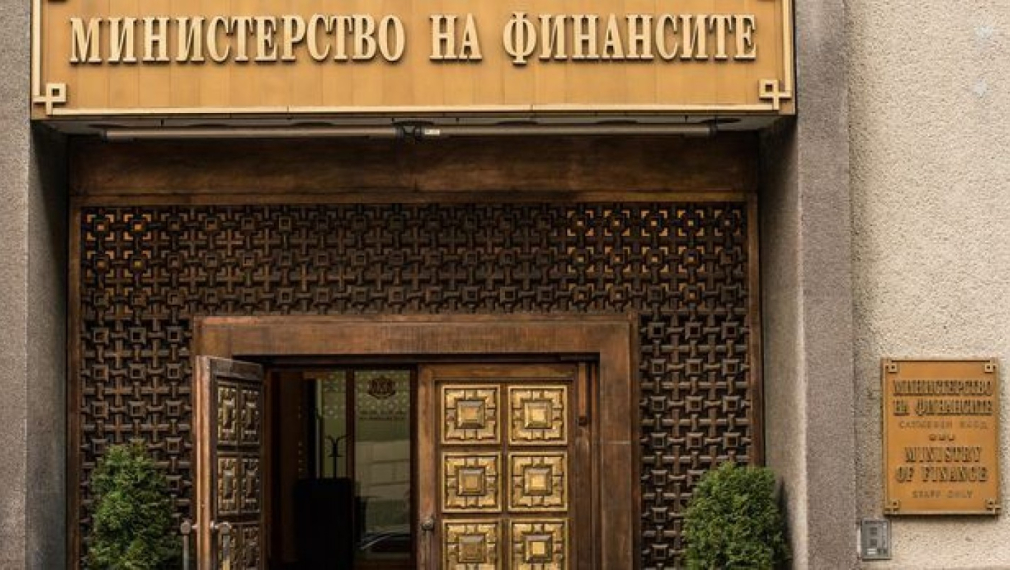 МФ опроверга министъра си Белчев - добавката към пенсиите ще е 60 лв., а не 120