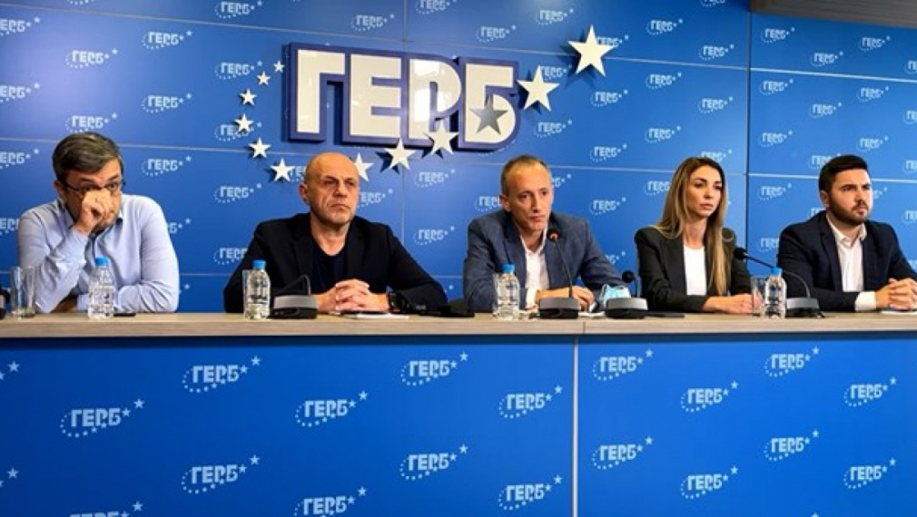 ГЕРБ: Всички деца да бъдат върнати на училище. Правителството се провали в образованието
