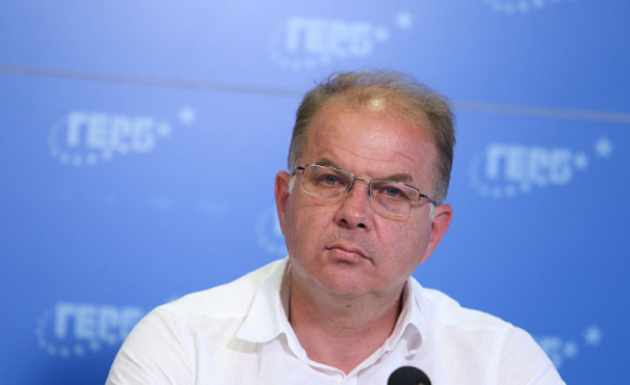 Радомир Чолаков: ГЕРБ може да подкрепи Кирил Петков
