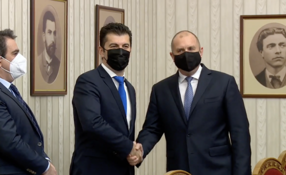 Радев: Времето на едноличната управленска власт приключи