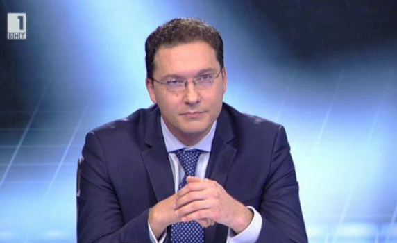 Даниел Митов: Бойко Рашков е подпийнал милиционер  