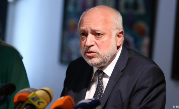 Минеков: В петък започваме преместването на централата на ГЕРБ от НДК