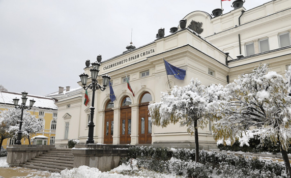 Лъчезар Иванов обяви $1.7 млн., Слави Трифонов не подаде декларация