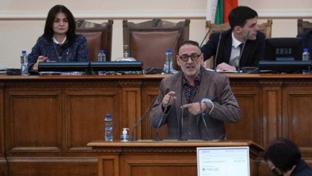 Любен Дилов: За първи път виждам министър на културата да се държи като милиционер