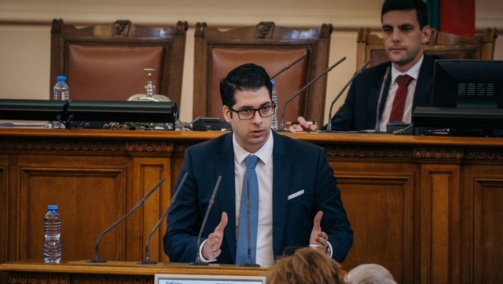 Пеканов за заглавието на "Сега" "ЕК "помля" от критики Националния план за възстановяване": Недоумявам, планът е оценен високо!