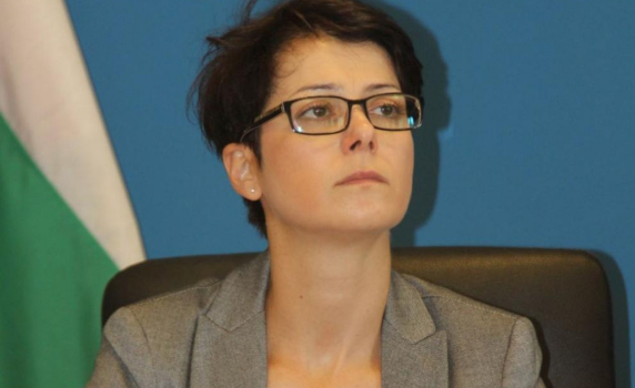 Комисията на Цацаров даде на прокуратурата шефката на ДКК Ваня Караганева