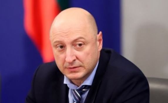 Финансовият министър се объркал и за дефицита в Бюджет 2022 - няма да е 2.9%, а 5.1%