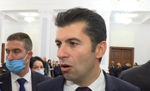Петков: Трябва да стигнем средноевропейско ниво на ваксинация срещу COVID