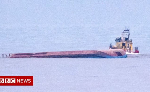 Британски кораб блъсна датска лодка, разследват прекомерна употреба на алкохол