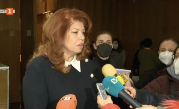 Илияна Йотова: Няма основание за промяна на българската позиция за Северна Македония