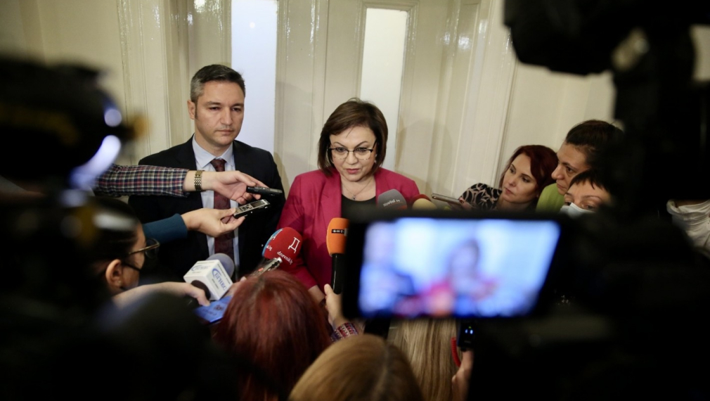 Нинова: Увеличение на тока за битовите потребители е тежък удар върху семействата