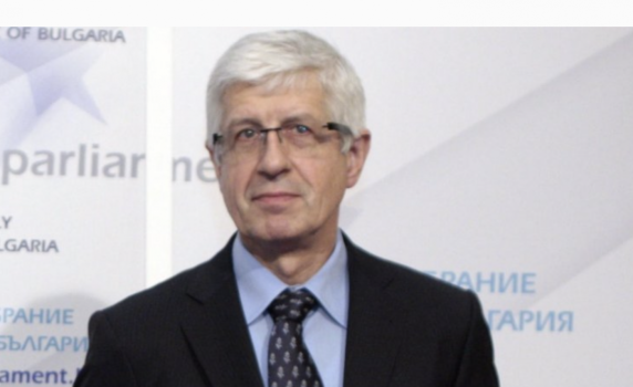 Овчаров: ГЕРБ искат мораториум заради инвеститори, които печелят огромни пари