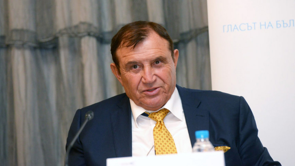 Служебният кабинет е обсъждал орден "Стара планина" за бившия вицепрезидент на "Мултигруп"