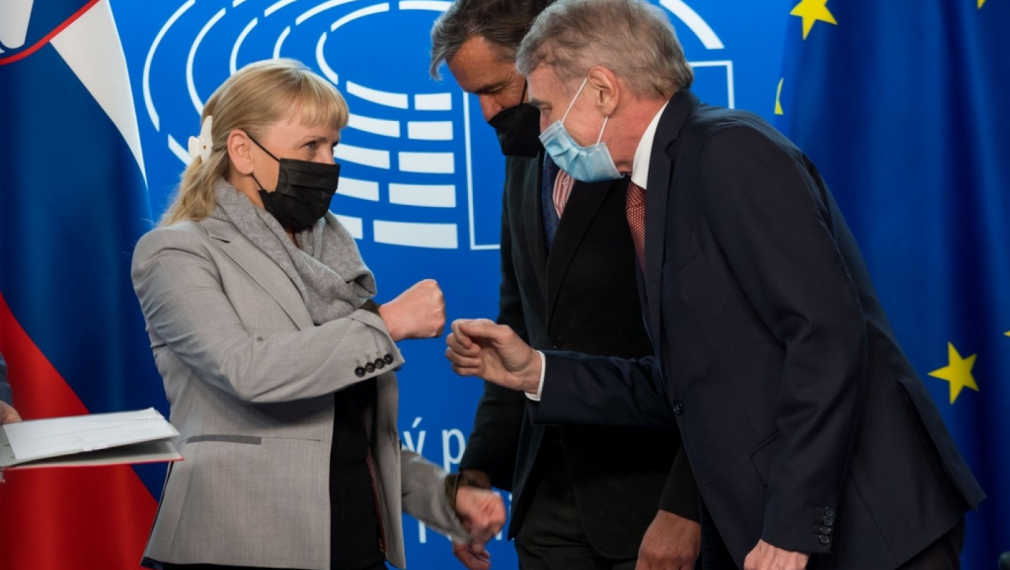 Елена Йончева: Границите на България ще са по-защитени с новата Агенция за убежището