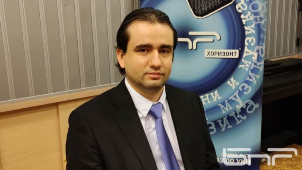 Министър Божанов: Чипът в личната карта ще бъде по желание