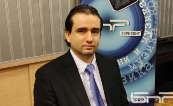 Министър Божанов: Чипът в личната карта ще бъде по желание