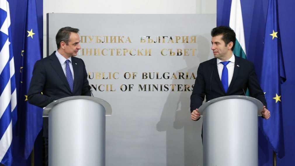 Рестото към САЩ започна от първия ден на новата власт