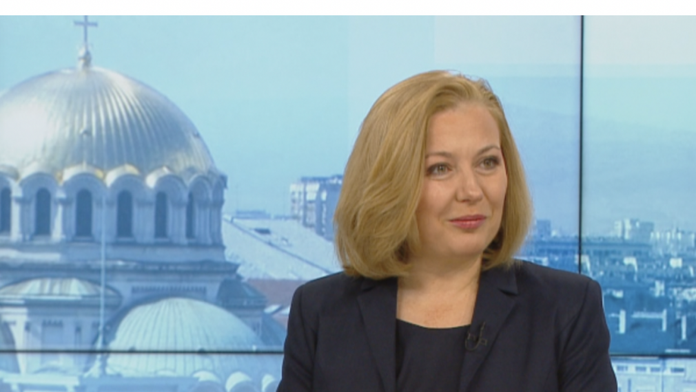 Министър Йорданова: Има много сигнали срещу Гешев, Цацаров ще се раздели с поста си