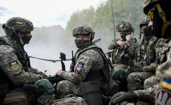 Силите за бързо реагиране на НАТО в повишена готовност заради руски войски до Украйна