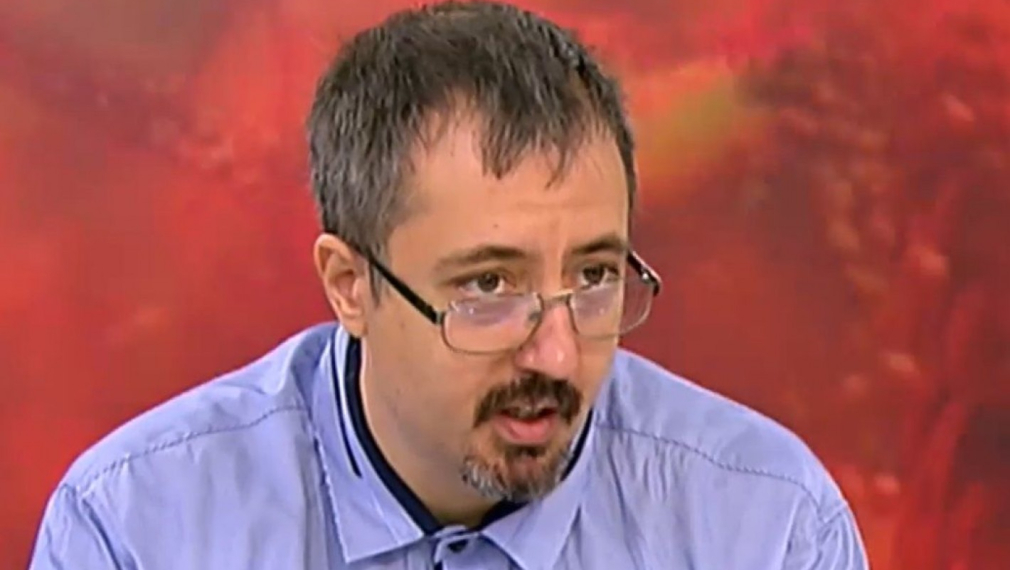 Д-р Лъчезар Томов: До 4 януари ще имаме хиляди случаи Омикрон дневно, очаква ни мощна вълна