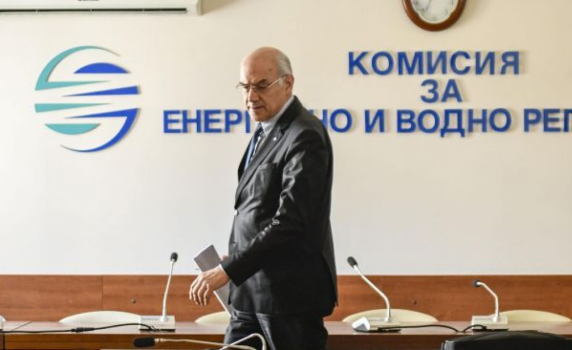 КЕВР: Газът поскъпва с над 30%, ВЕИ-тата няма да получат 350 млн. лв. облага от мораториума за тока