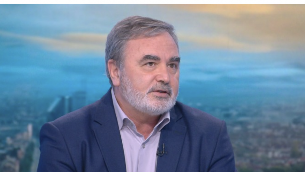 Доц. Кунчев: Всички заразени с Омикрон са на домашно лечение