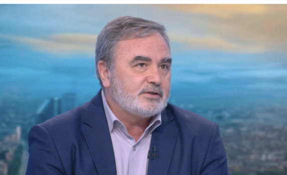 Доц. Кунчев: Всички заразени с Омикрон са на домашно лечение