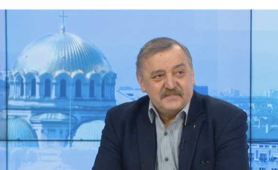Проф. Кантарджиев: Преболедуването на Омикрон предпазва от заразяване с други варианти